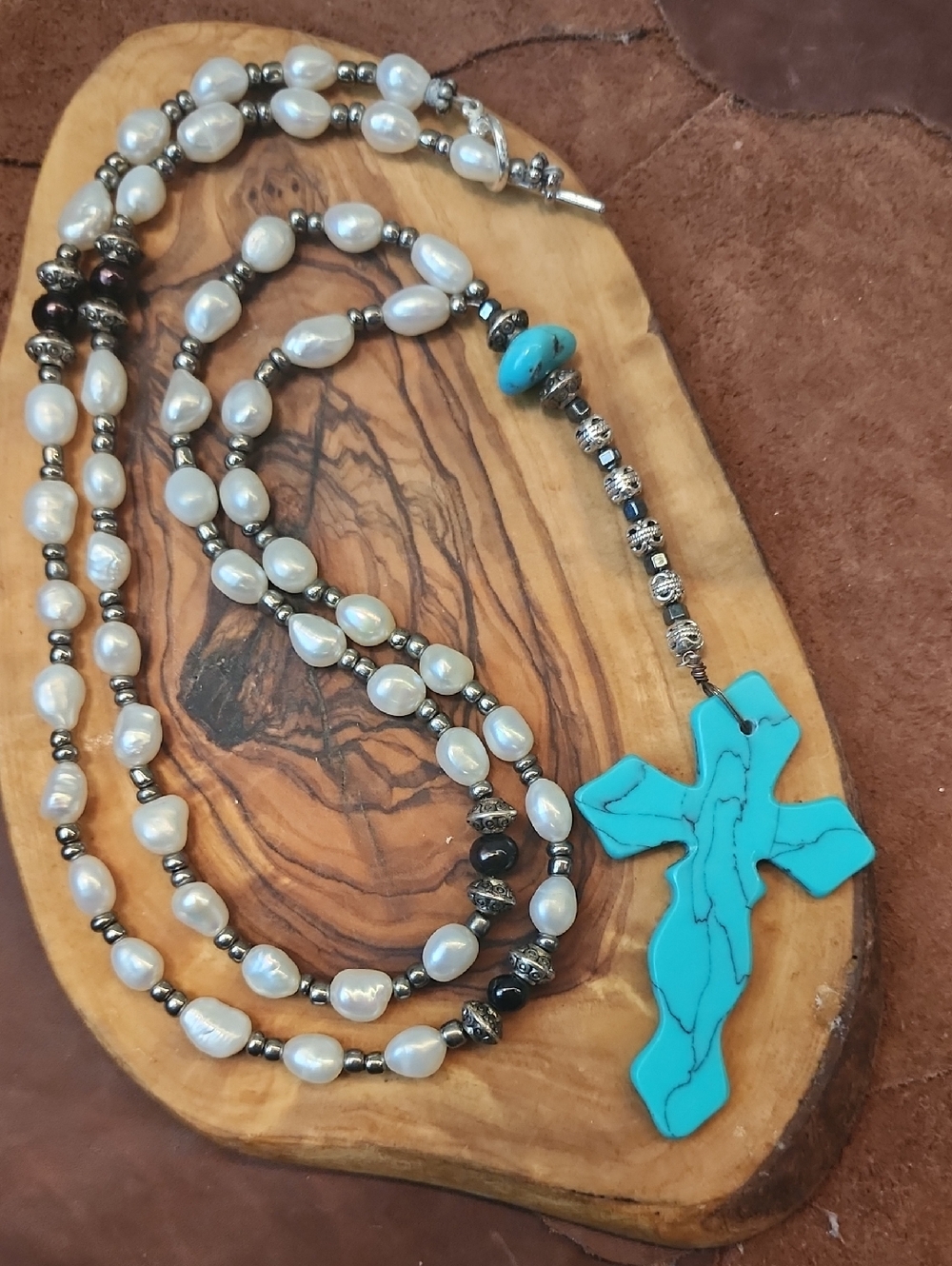 ROSERY Howlite Cross and Pearl Necklace